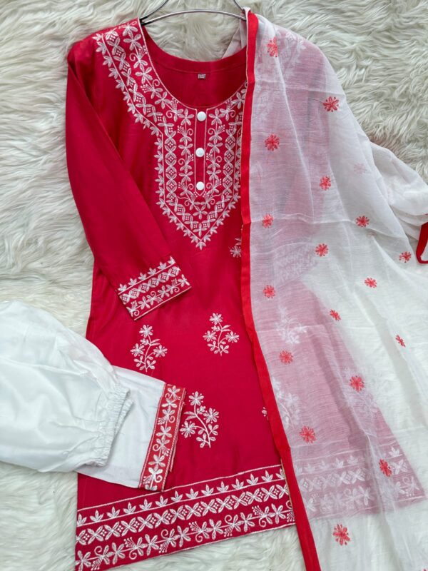 এমব্রয়ডারি রেডি থ্রি-পিস - Image 5
