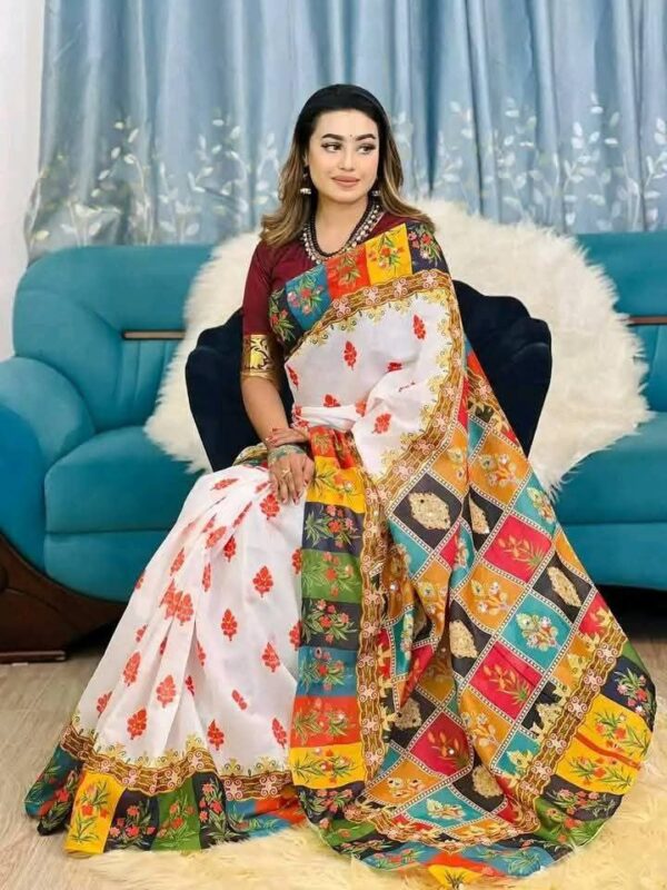 White moslin saree - Image 2