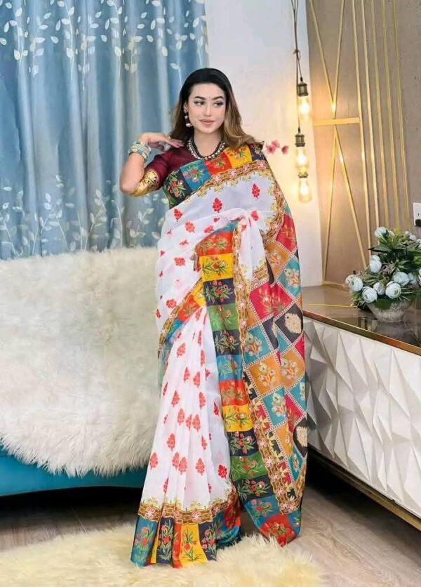 White moslin saree