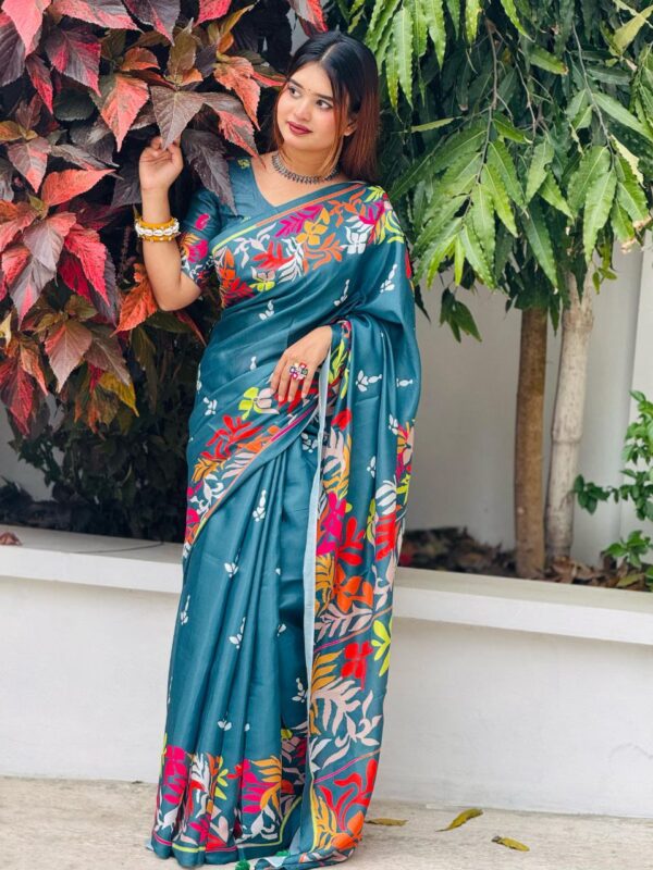 Flowery Saree - Image 4