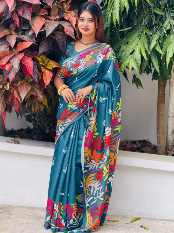 Flowery Saree - Image 3
