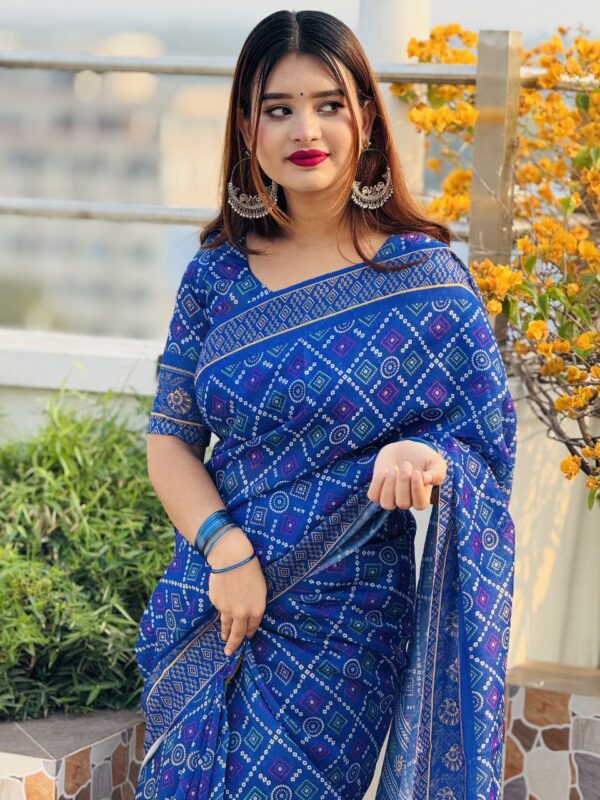 Digital Print Blue Saree - Image 4